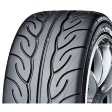 Yokohama Advan-Neova AD08RS 215/45 R 17 87W